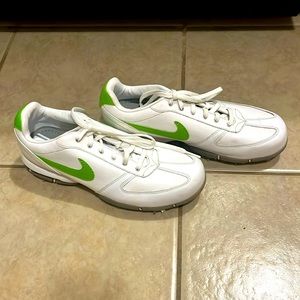 Nike Sport Performance Golf Shoes Size 7 1/2 Women’s